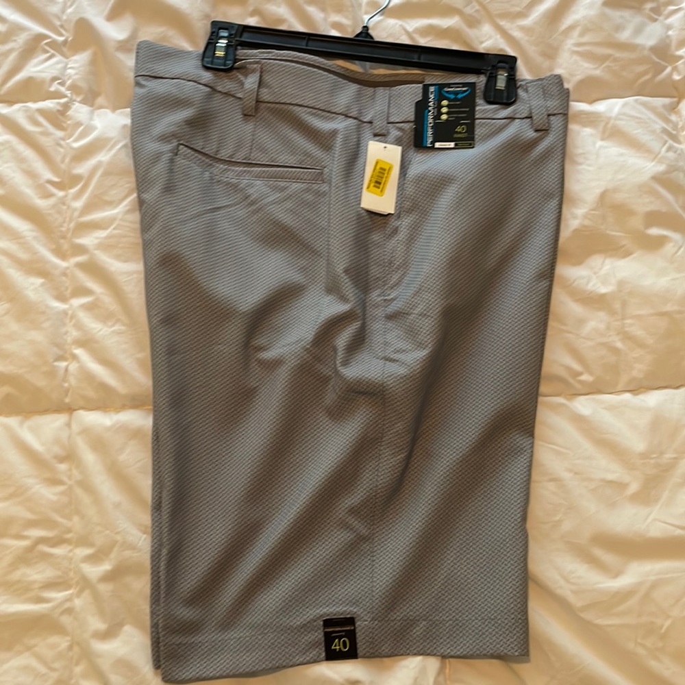 Golf Shorts size waist 40